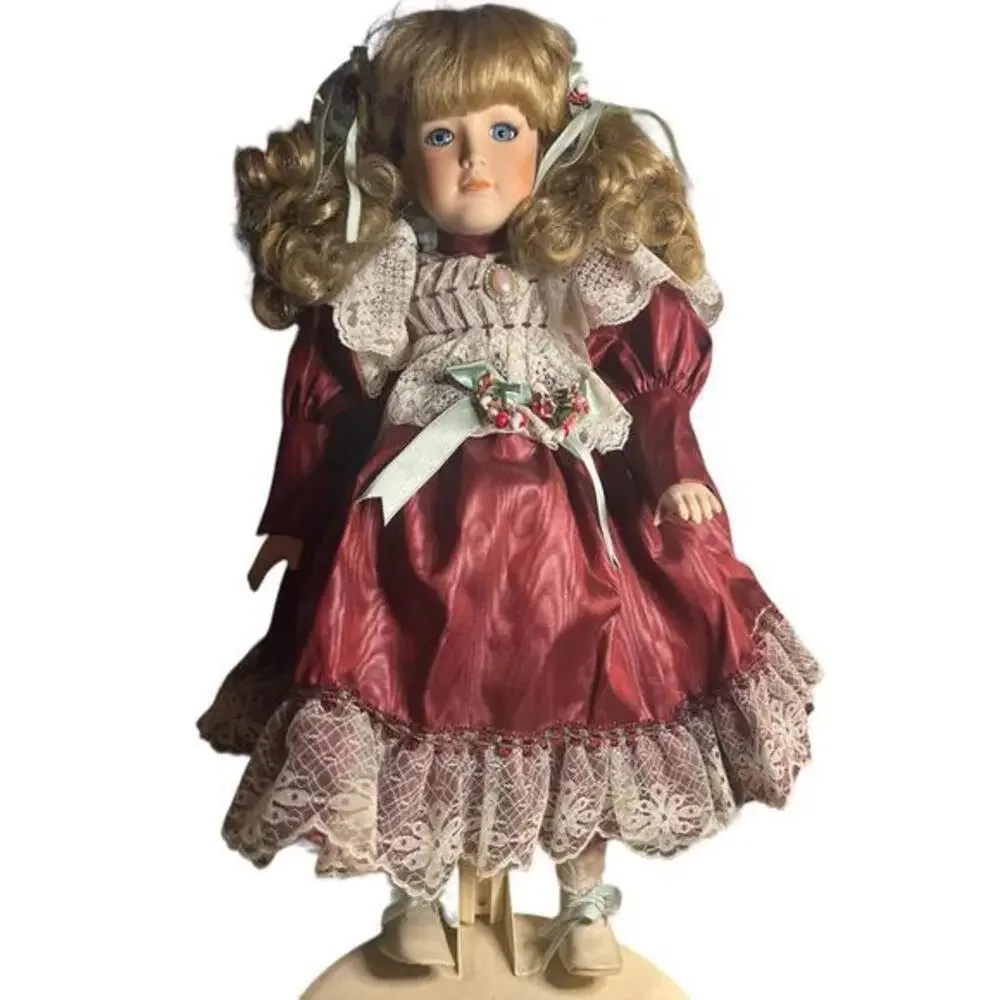 Doll porcelain Camelot Molly 1992 20